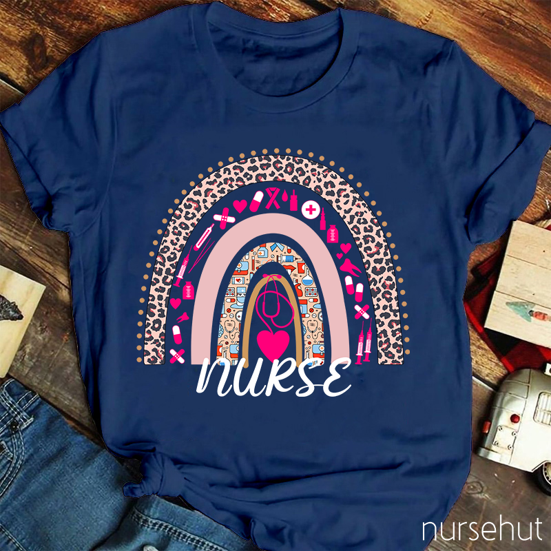 Cute Leopard Print Rainbow Stethoscope Heart Nurseb T-Shirt