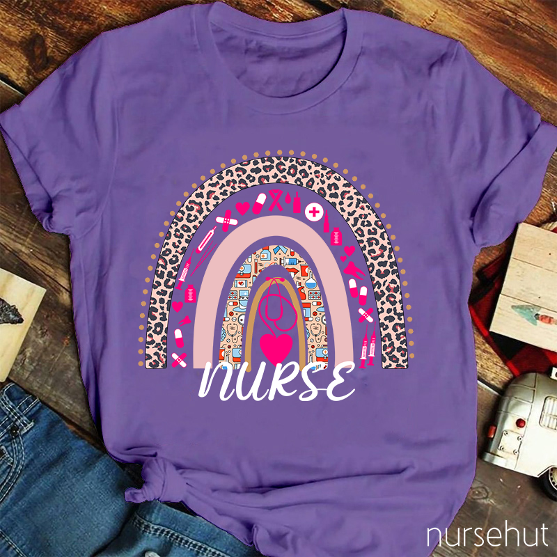 Cute Leopard Print Rainbow Stethoscope Heart Nurseb T-Shirt