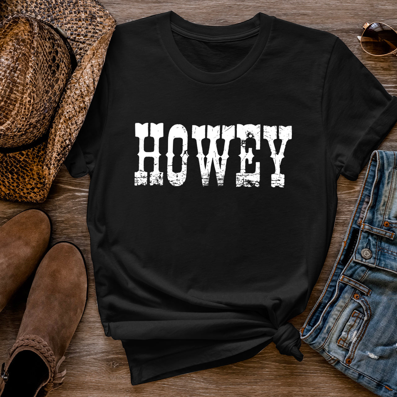 Howdy Western Graphic Tee
