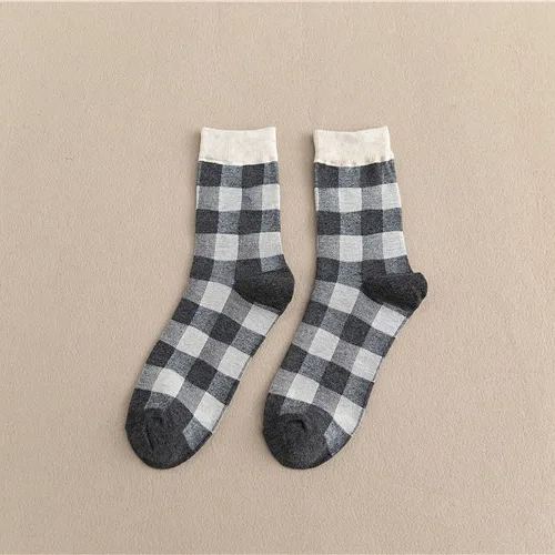 Black+White Plaid Socks