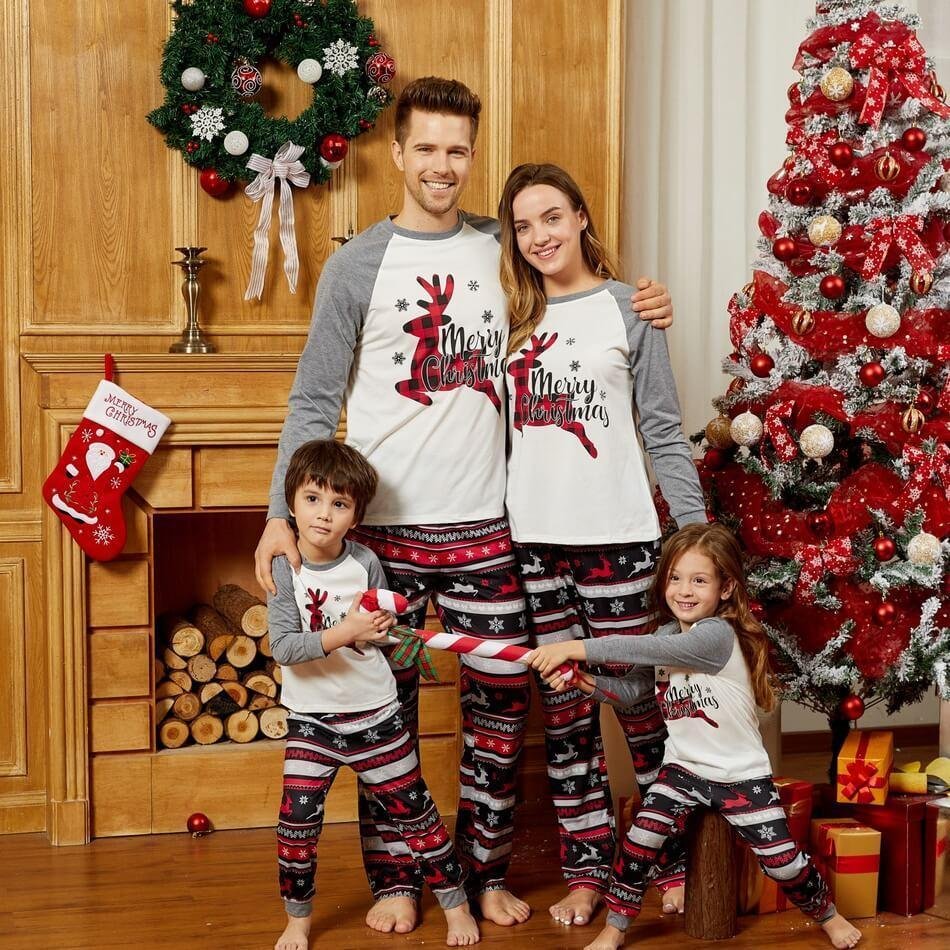 Plus Size Merry Christmas Buffalo Plaid Reindeer Print Family Matching Pajamas Sets