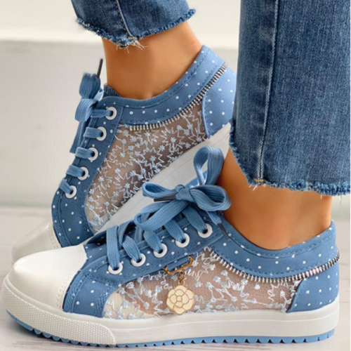 Women’s Mesh Casual Sneakers With Flower Pendant Decoration