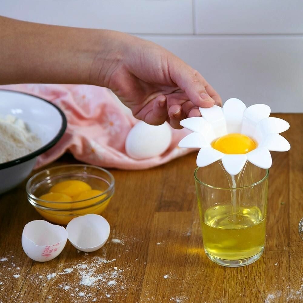 Daisy Plastic Egg Separator Egg White Yolk Divider Kitchen Gadgets 10PCS