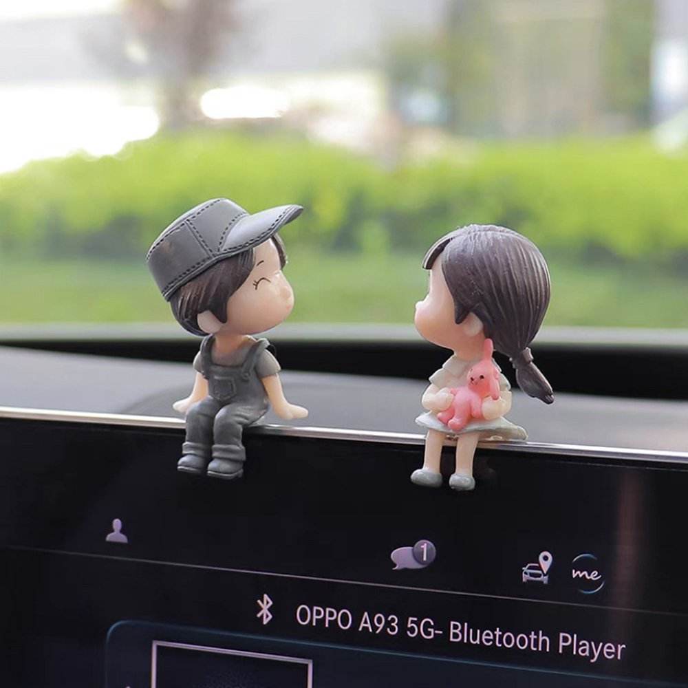 Cute Little Creative Couple Ornaments For Car Dashboard Decoration