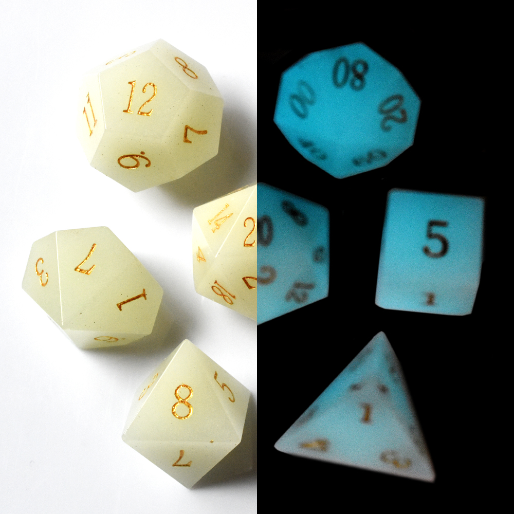 Night-luminescent stone Dice