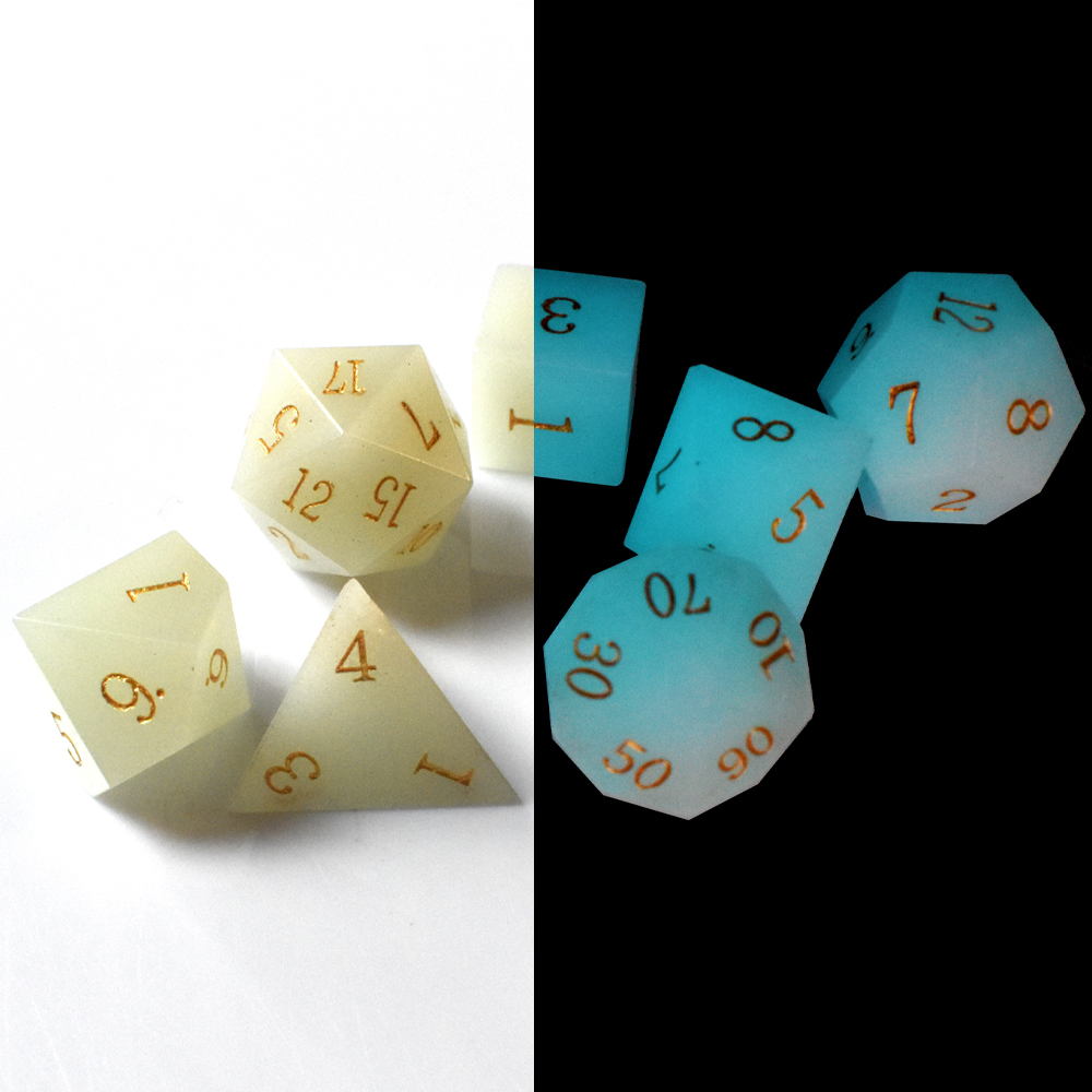 Night-luminescent stone Dice