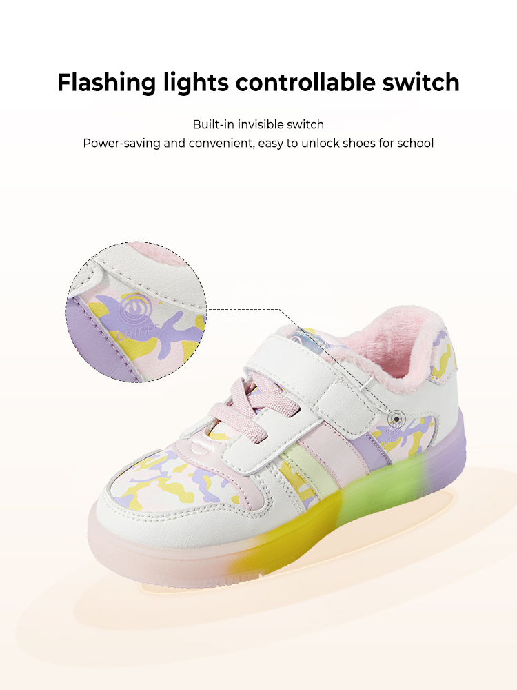 TARANISkids Winter New Plush Soft Sole Flashing Lights Sneakers