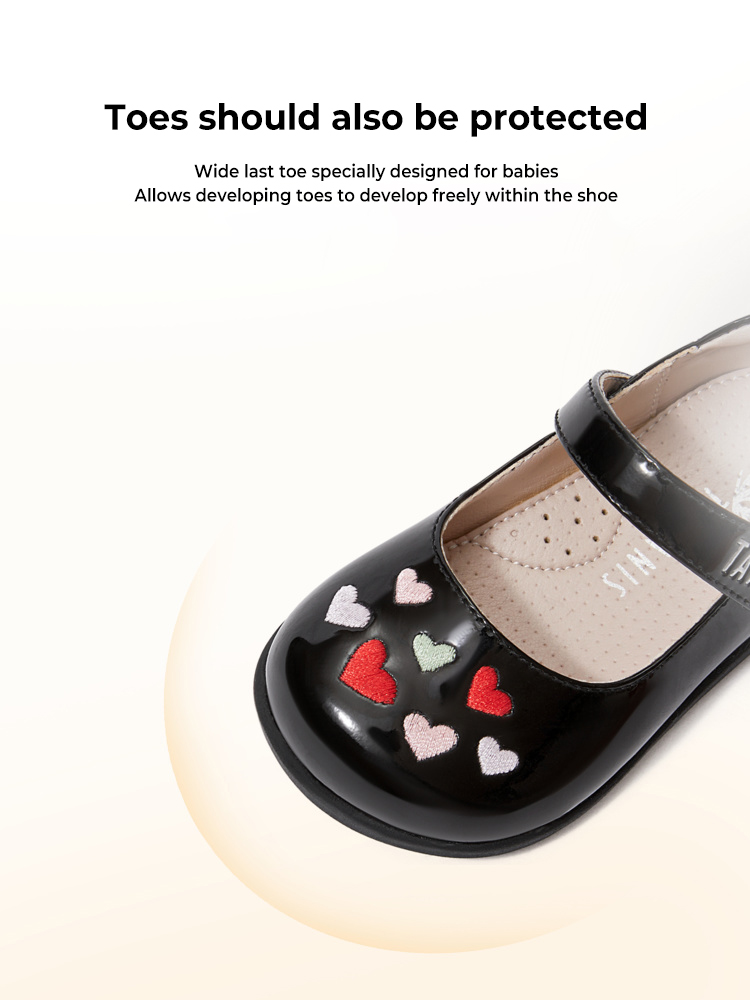 TARANISkids Heart Princess Soft Sole Non-slip Casual Leather Shoes