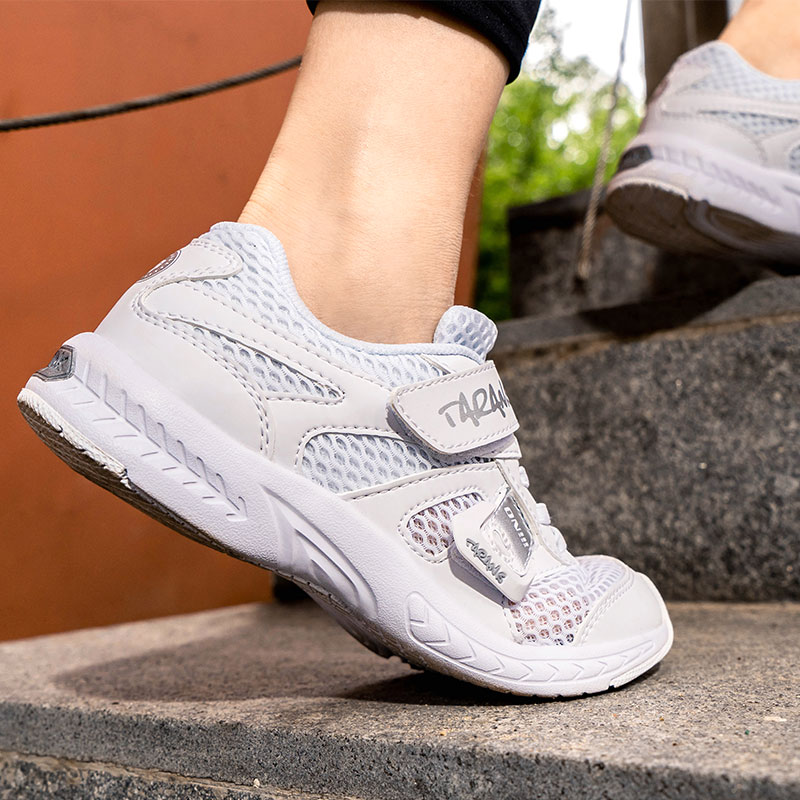 TARANIS Small White Shoes Shock Absorption Breathable Net Surface Non Slip Soft Bottom Basketball Shoes Boys Running Shoes Girls Sports Shoes