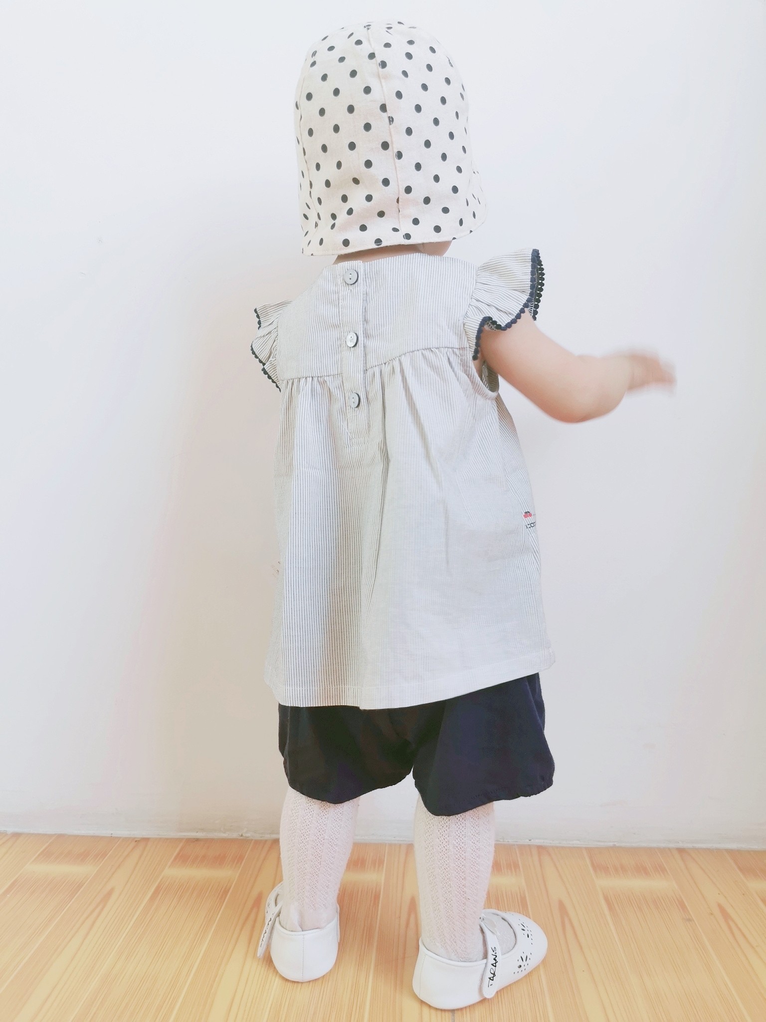 TARANIS Autumn new female baby step before shoes sheepskin hollow-out breathable small leather shoes baby princess shoes