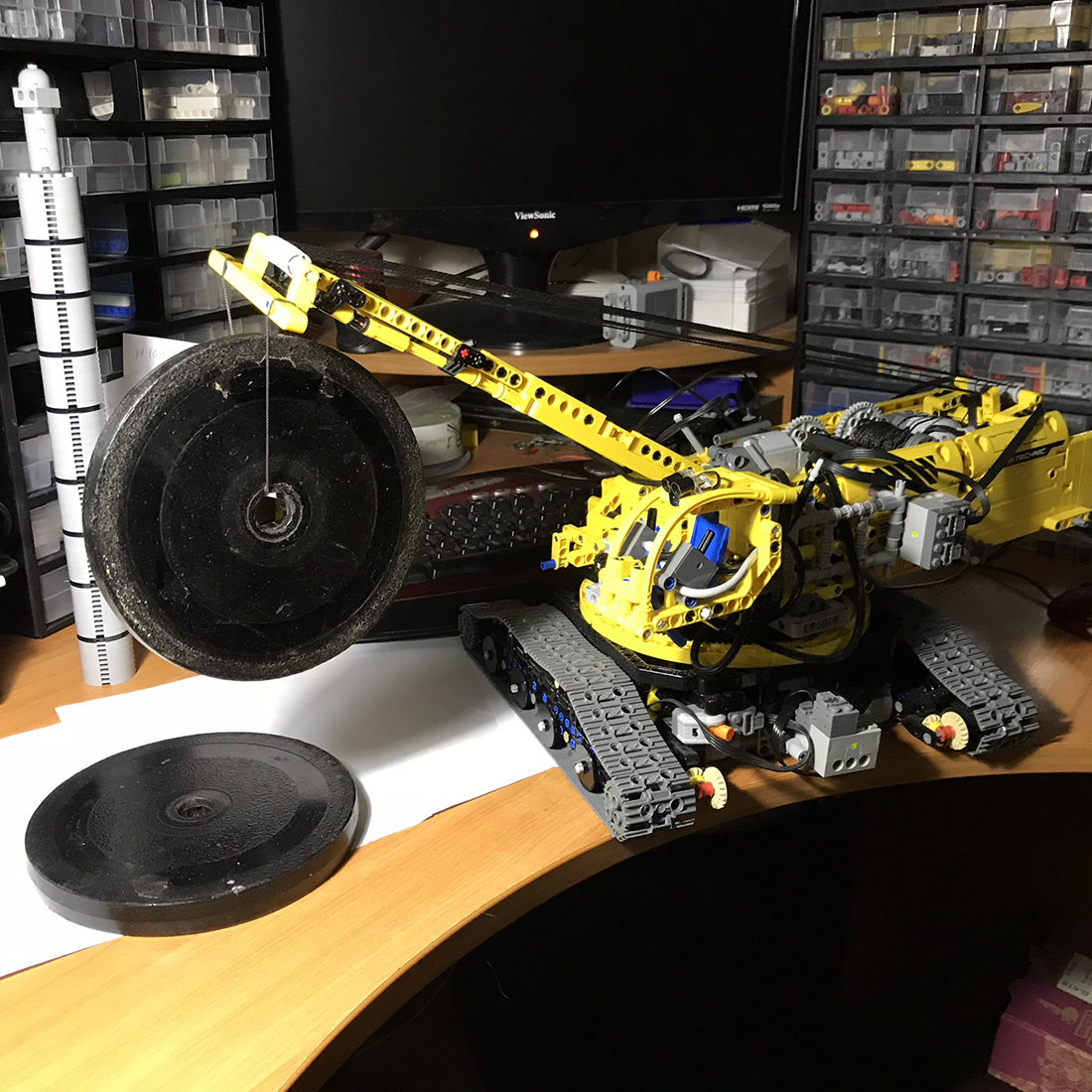 3927Pcs Crane Bricks Building Block Set With 10 Motors