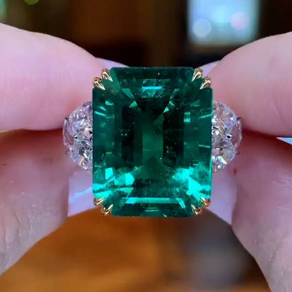 Unique 7ct Emerald Cut Emerald Sapphire Engagement Ring