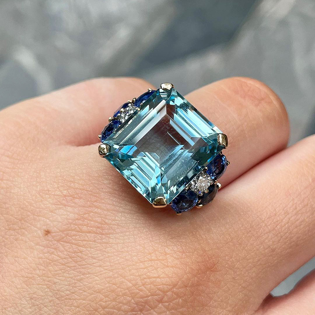 8ct Emerald Cut Aquamarine Sapphire Engagement Ring