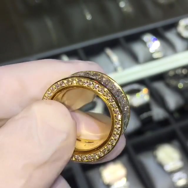 4ct Pure Gold Classic Gold Cushion Cut Wedding Band For Men