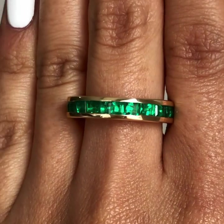 4.75ct Emerald Cut Emerald Green Wedding Band