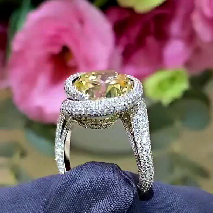 6ct Round Cut Yellow Sapphire Engagement Ring
