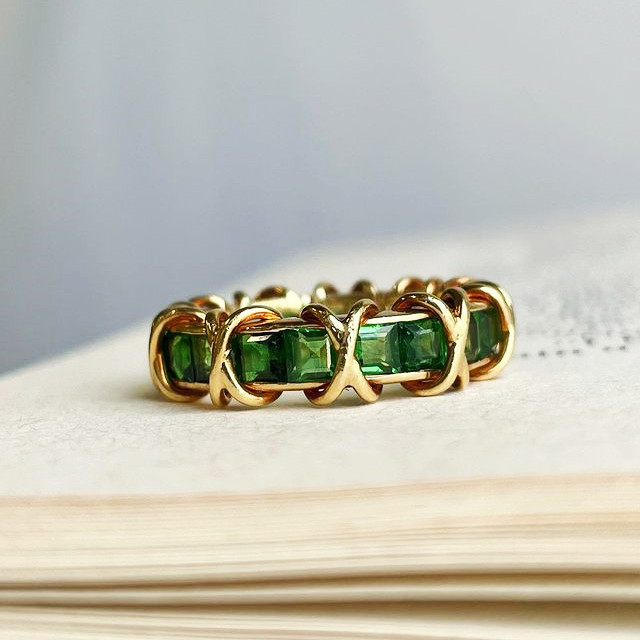 3.5ct Princess Cut Emerald Green Wedding Band