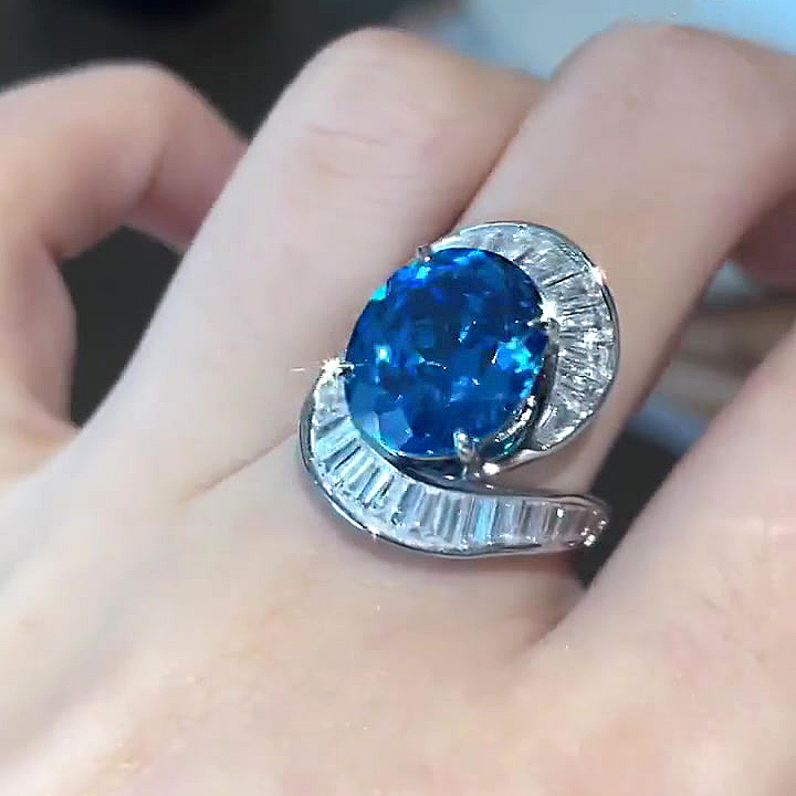 5ct Oval Cut Blue Sapphire Engagement Ring