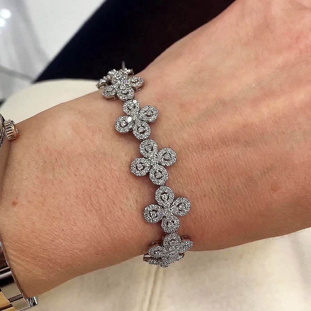 Round&Pear Cut White Leaf Clover Sapphire Bracelet