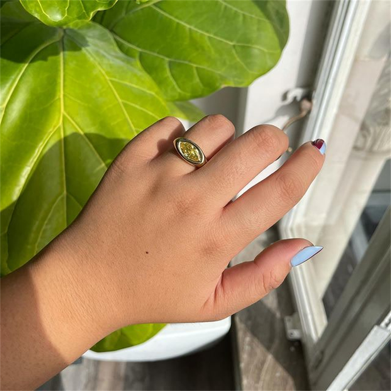 2ct Marquise Cut Yellow Sapphire Wedding Ring