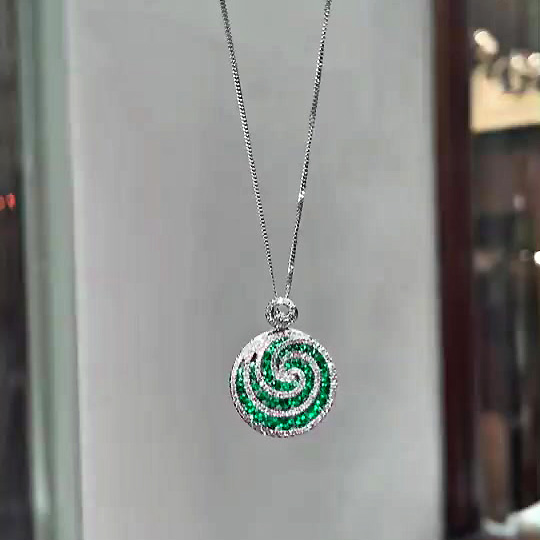 Round Cut Emerald Sapphire Pendant Necklace