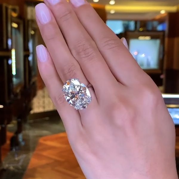 6ct Oval Cut White Sapphhire Engagement Ring