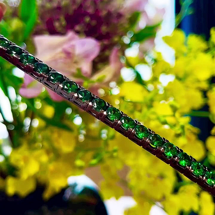 Round Cut Emerald Sapphire Tennis Chain Bracelet