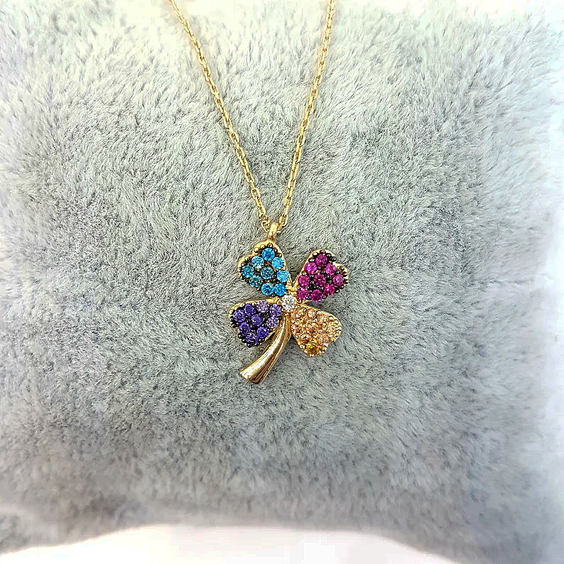 Round Cut Colorful Leaf Clover Sapphire Pendant Necklace