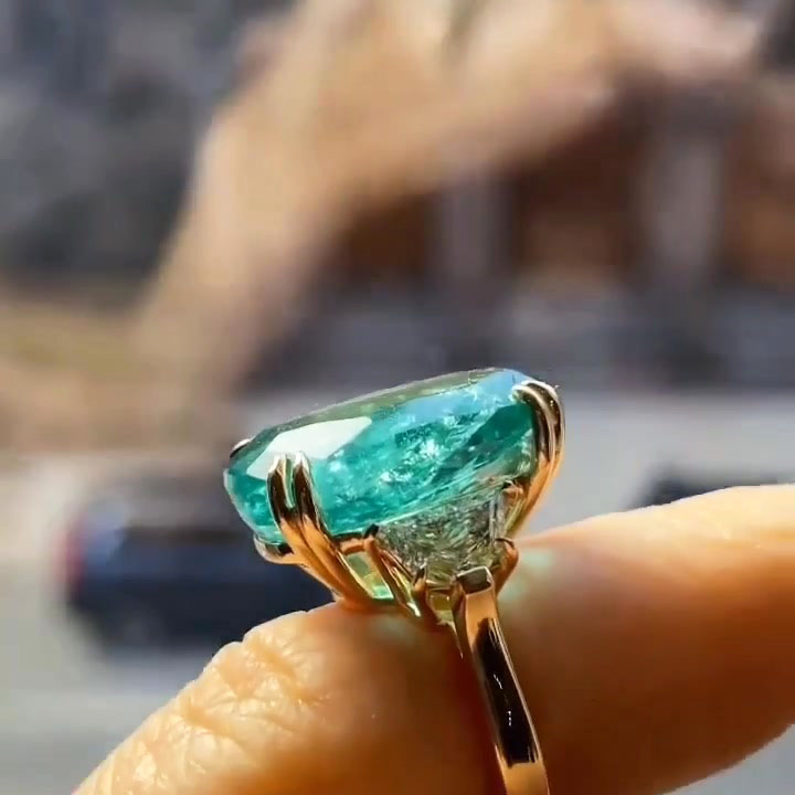 6ct Oval Cut Emerald Sapphire Engagement Ring