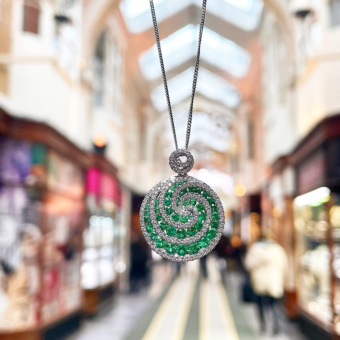 Round Cut Emerald Sapphire Pendant Necklace