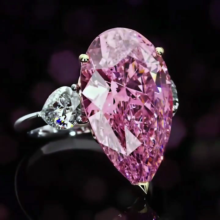 10ct Pear Cut Pink Sapphire Engagement Ring