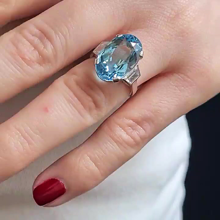 4ct Three-Stone Oval Cut Aquamarine Sapphire Engagement Ring