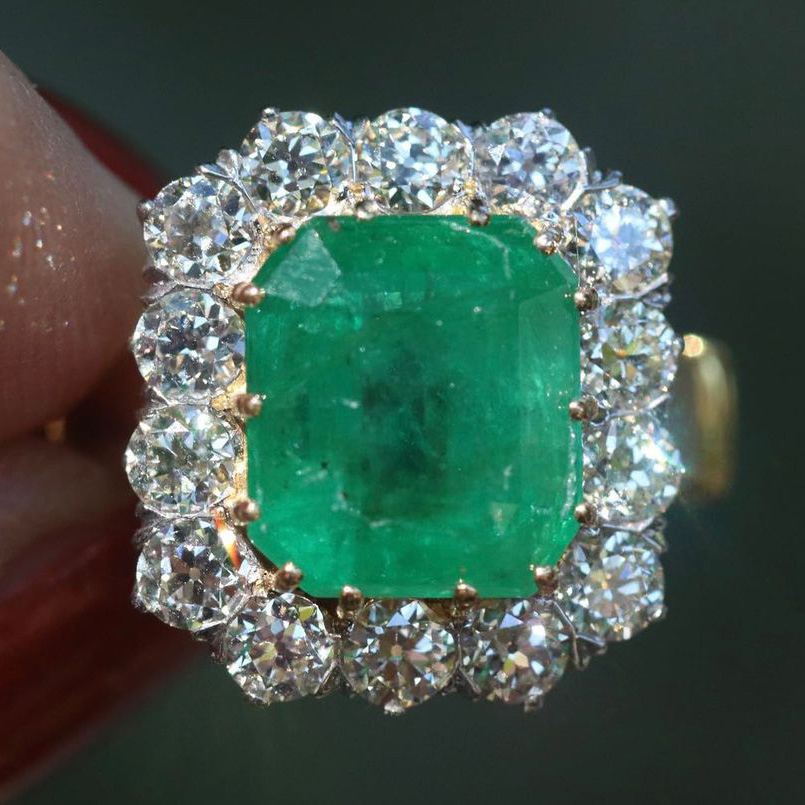 10ct Art Deco Halo Radiant Cut Green Sapphire Ring