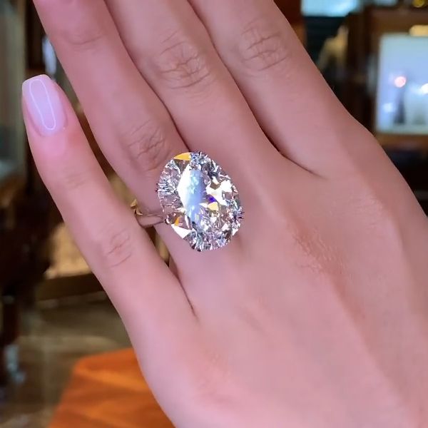 6ct Oval Cut White Sapphhire Engagement Ring