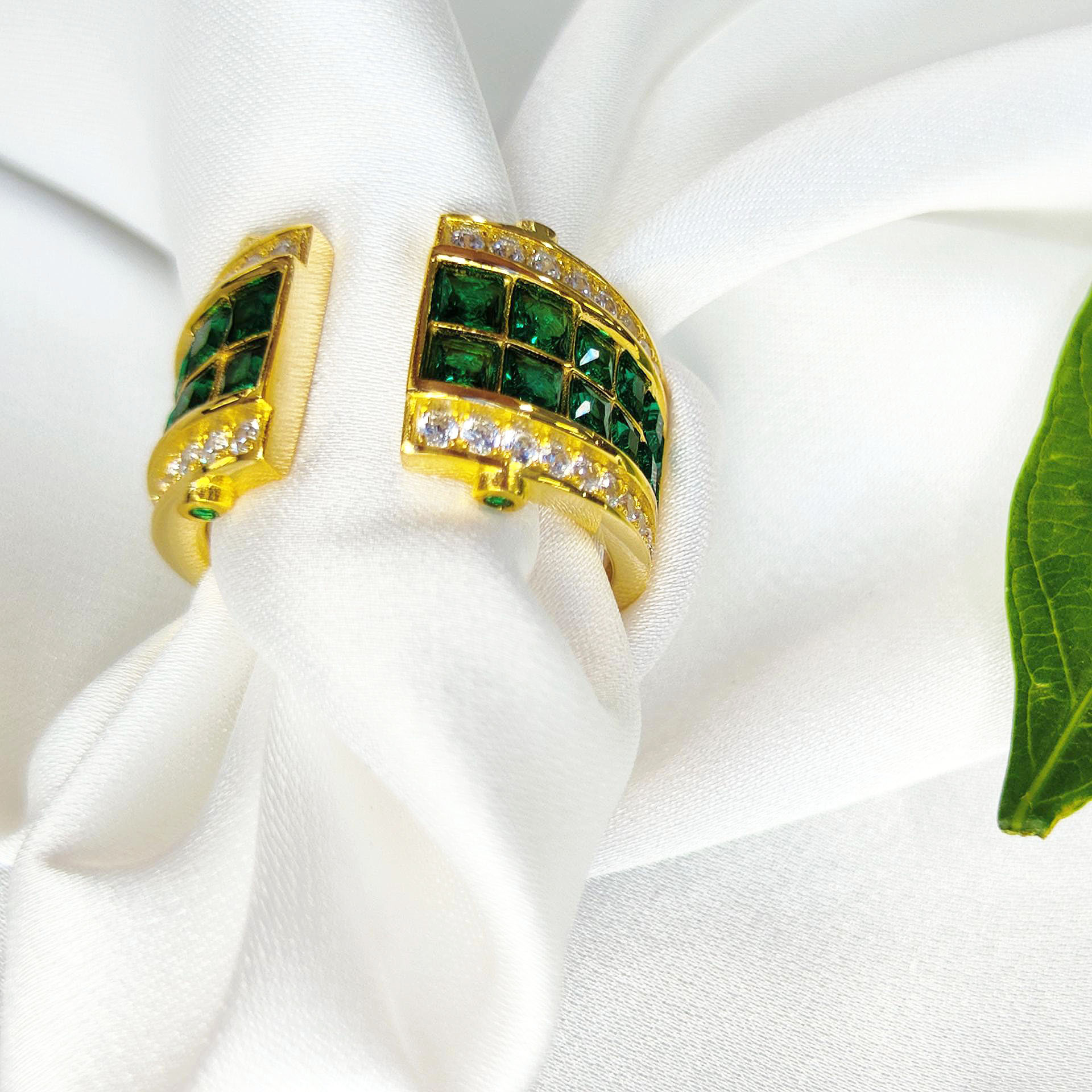 6ct Emerald Cut Emerald Sapphire Eternity Ring