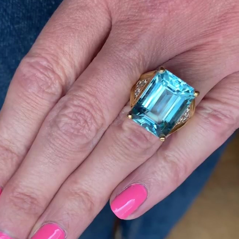 10ct Emerald Cut Aquamarine Sapphire Engagement Ring