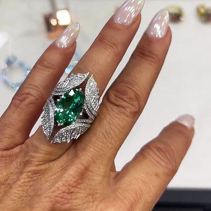 5ct Oval Cut Emerald Sapphire Wedding Set