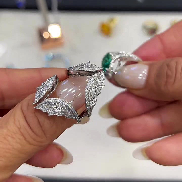 5ct Oval Cut Emerald Sapphire Wedding Set