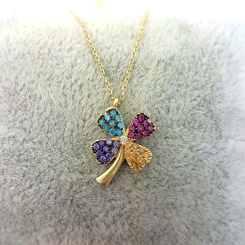 Round Cut Colorful Leaf Clover Sapphire Pendant Necklace