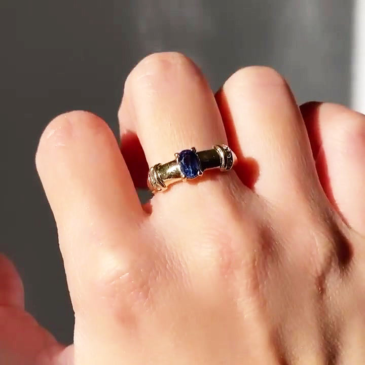 1ct Oval Cut Blue Sapphire Engagement Ring