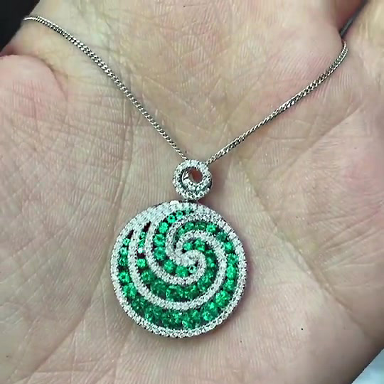 Round Cut Emerald Sapphire Pendant Necklace
