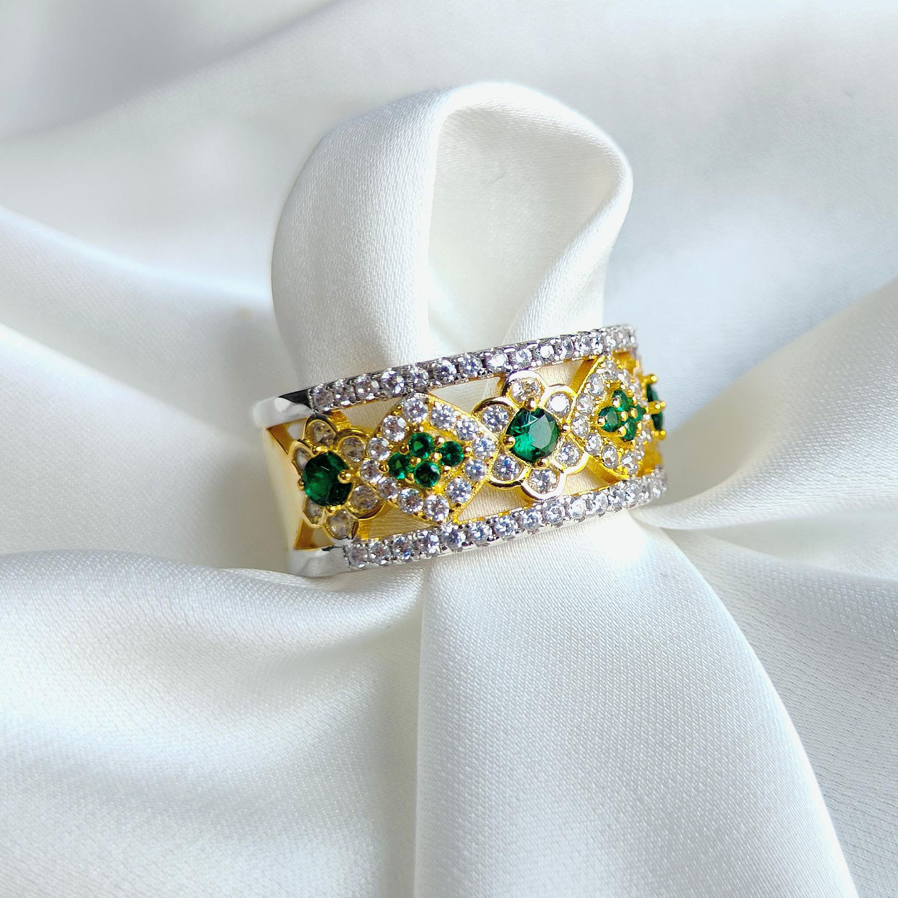 7.25ct Round Cut Emerald Sapphire Eternity Ring