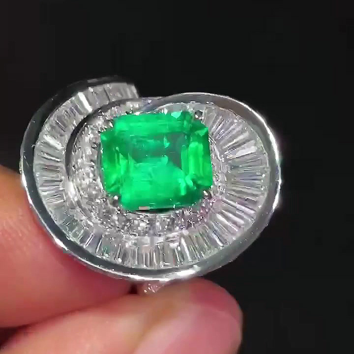 4ct Unique Emerald Cut Emerald Sapphire Engagement Ring