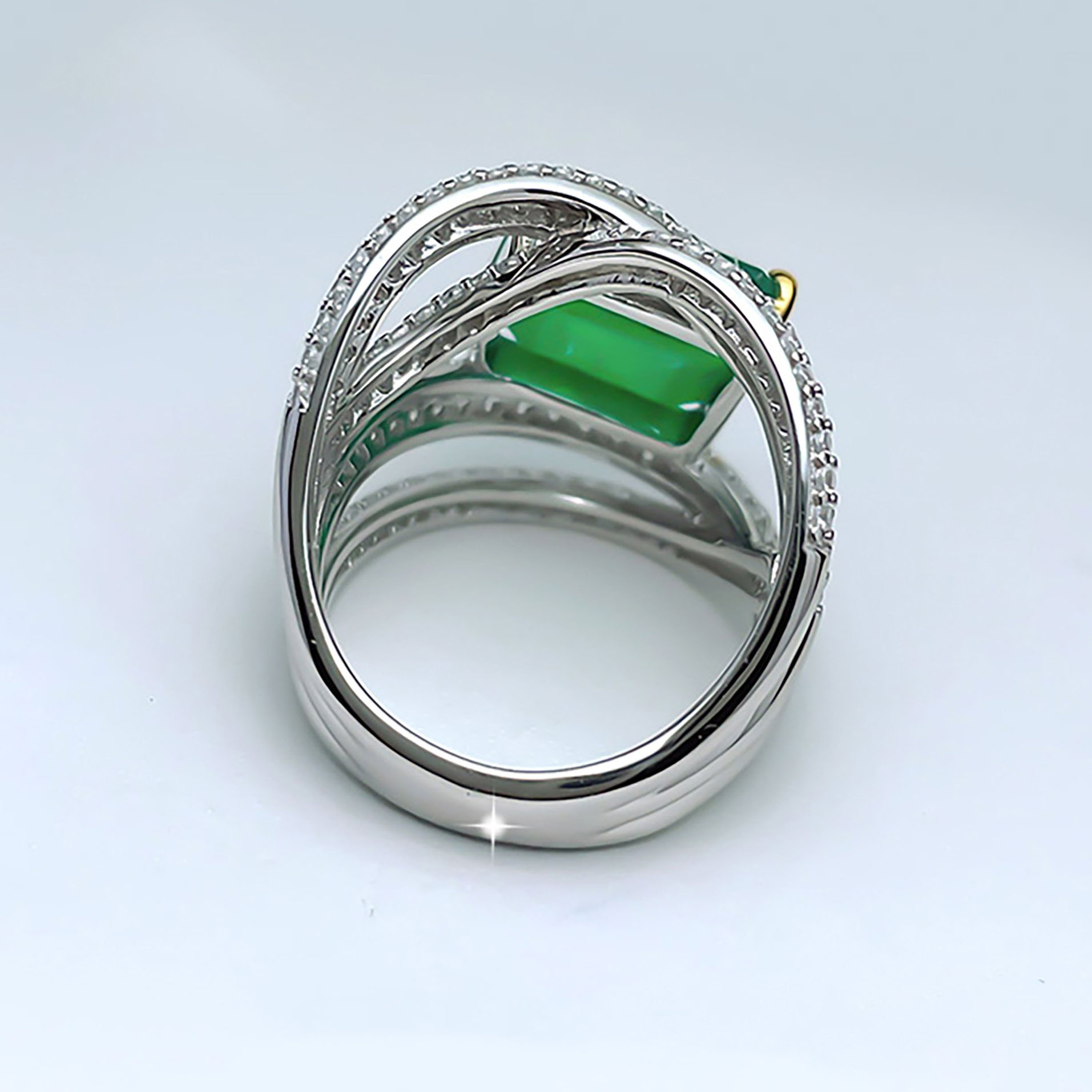8ct Emerald Cut Vibrant Emerald Sapphire Engagement Ring