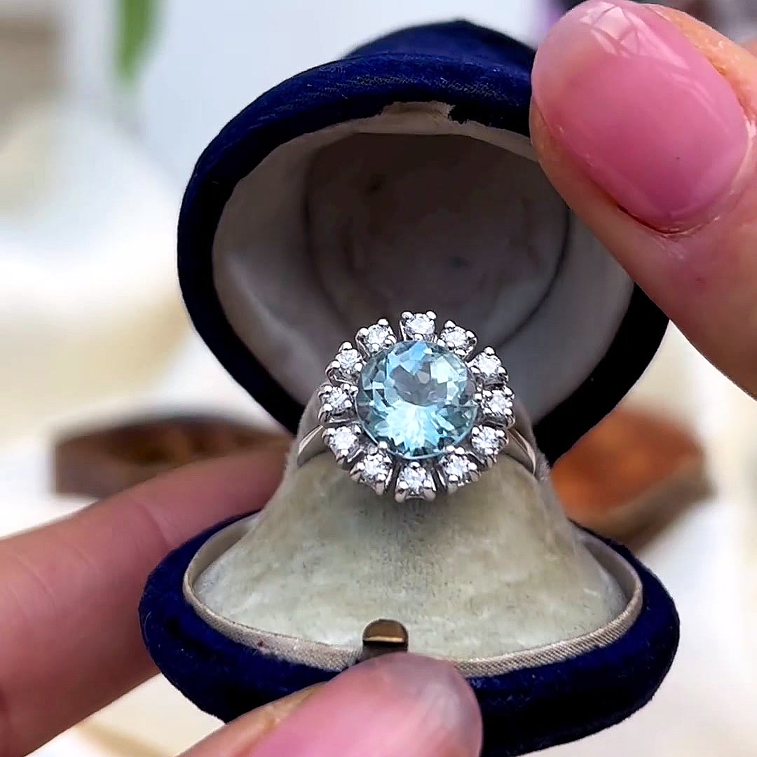5ct Flower Design Round Cut Aquamarine Sapphire Engagement Ring