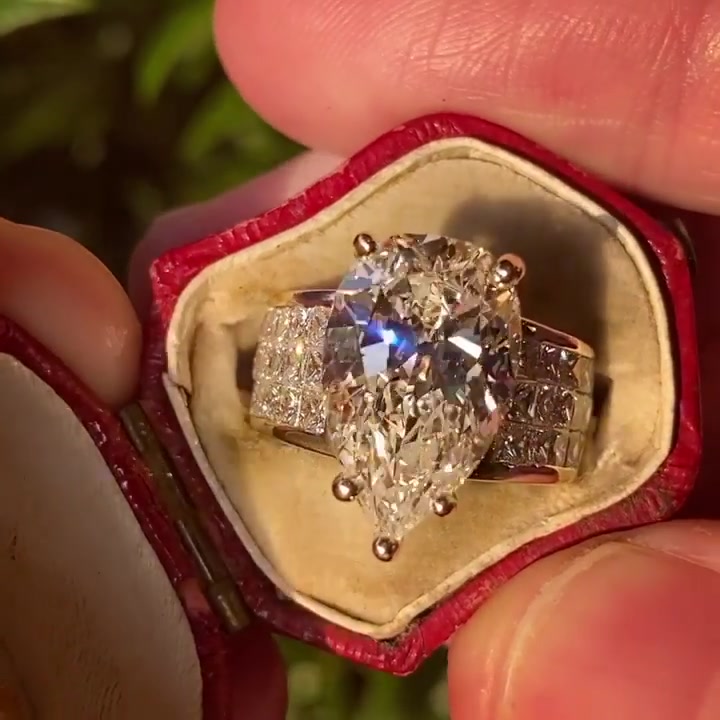 10ct Wide Shank Pear Cut White Sapphire Engagement Ring