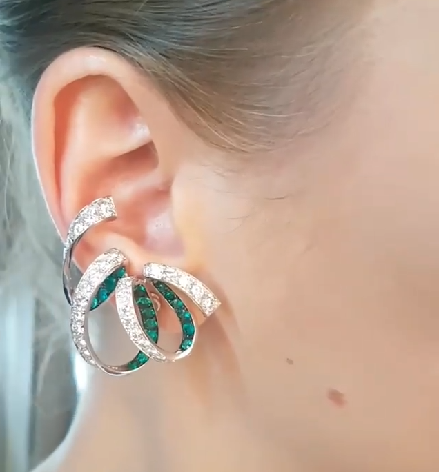 1.65ct Round Cut White & Green Swirl Ruban Design Earrings