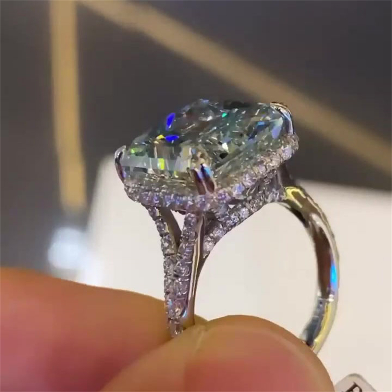 6ct Emerald&Round Cut Blue&White Sapphire Engagement Ring