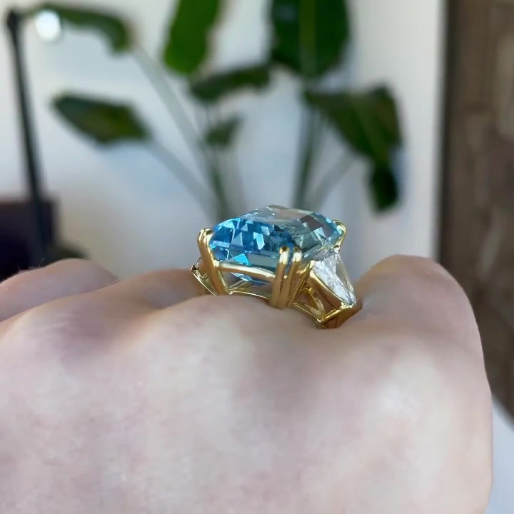 10ct Emerald Cut Aquamarine Sapphire Engagement Ring