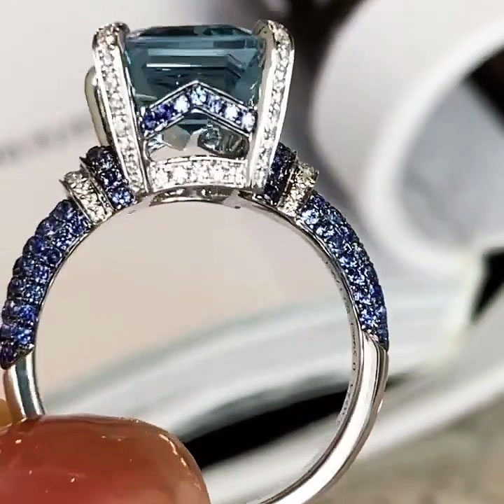 7ct Emerald Cut Aquamarine Sapphire Engagement Ring
